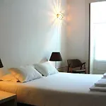 435 Almada Cosy Studio