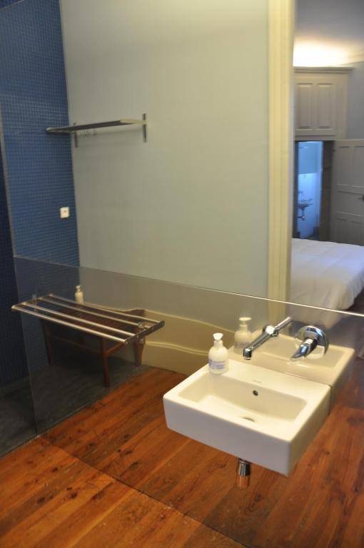 435 Almada Cosy Studio