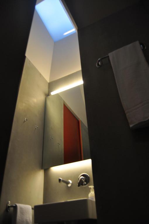 435 Almada Cosy Studio