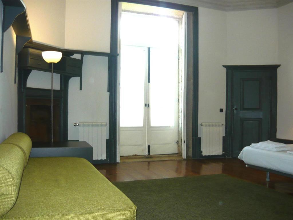 435 Almada Cosy Studio Apartment *